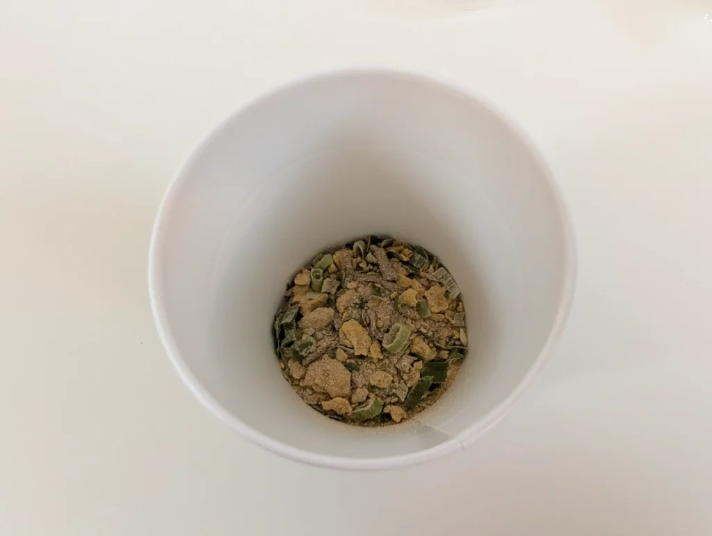 黒酢仕立ての 酸辣湯スープ春雨_中身IN